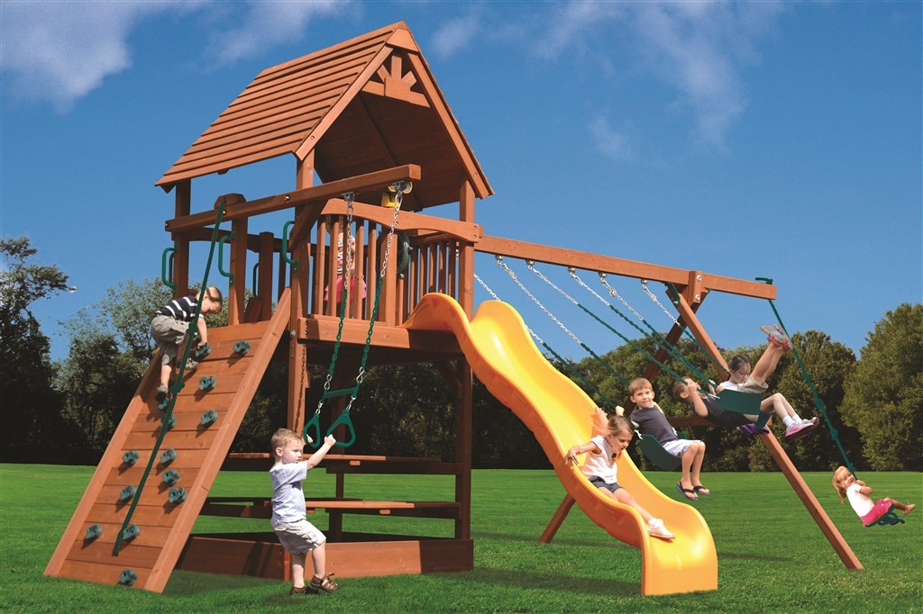 Playground One Deluxe Fort Combo 2 Swing Set