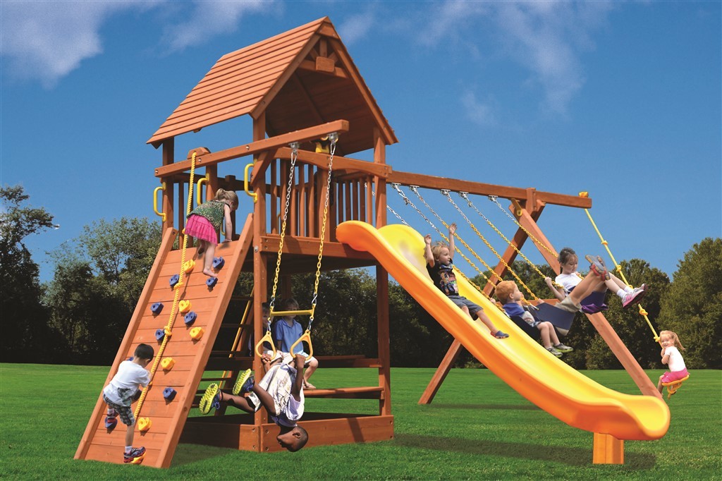 Playground One Supreme Fort Swing Set