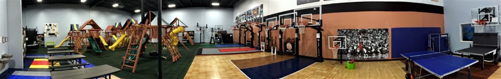 Millz House Showroom Panorama