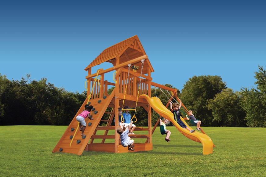 Deluxe Fort 2 Pos. Beam Deluxe Fort swing set with 2 position swing beam